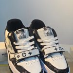 Louis Vuitton Trainer – Black White Monogram