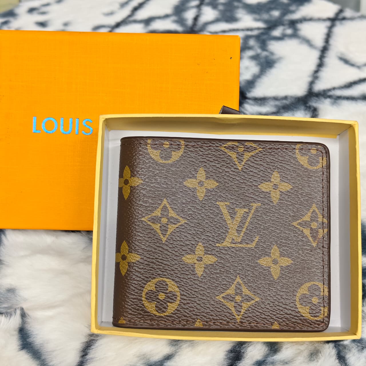 WhatsApp Image 2026-09-27 at 12.02.00 PM Louis Vuitton Classic Luxury Wallet - Image 1